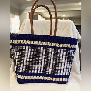 Generic Beach Bag with handles and cinch closure.